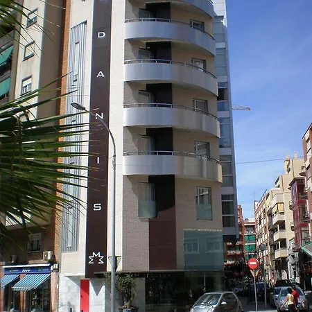 Apartamento Turisticos Madanis