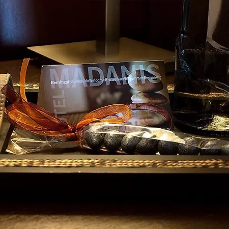 Turisticos Madanis Apartamento