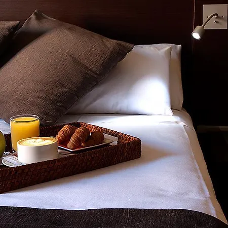Turisticos Madanis Apartamento L'Hospitalet de Llobregat