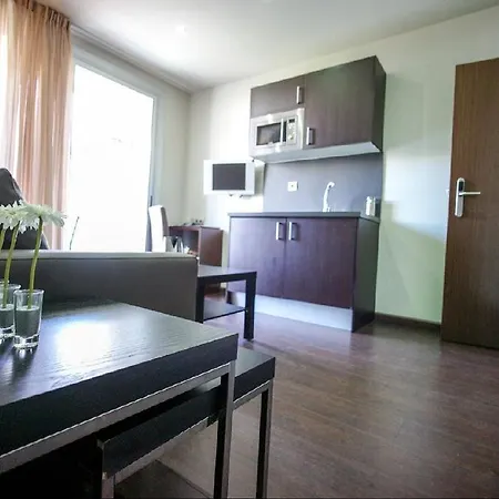 Turisticos Madanis Apartamento L'Hospitalet de Llobregat