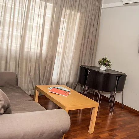 Apartamento Turisticos Madanis